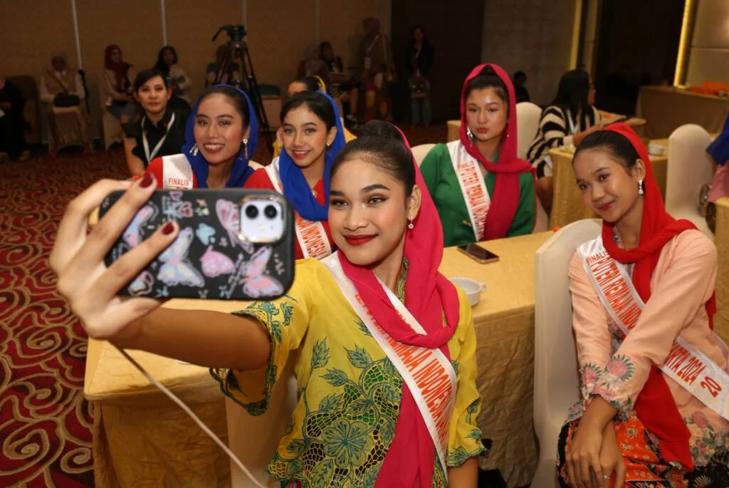 Kontes Puteri Anak dan Remaja Indonesia Regional Jakarta Wujudkan Mimpi Jadi Bintang
